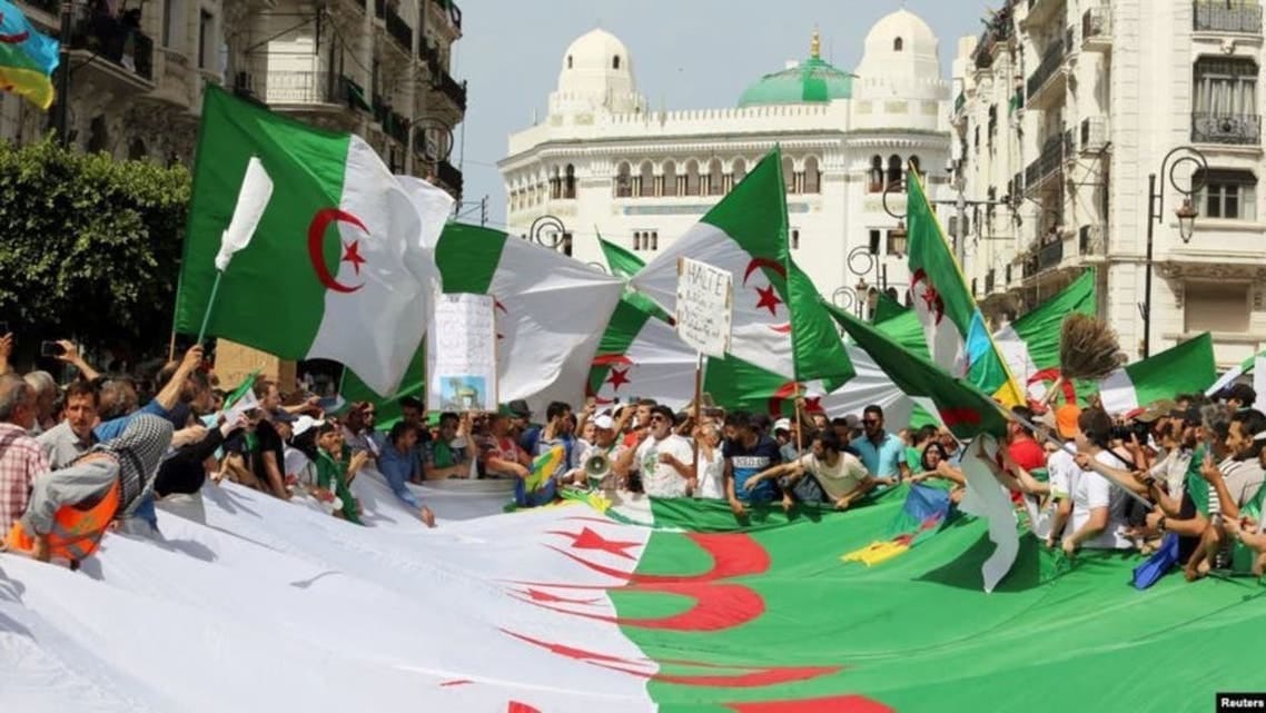 الجزائر اليوم أقرب إلى حافة الهاوية الوجودية ونظام الحكم على السواء