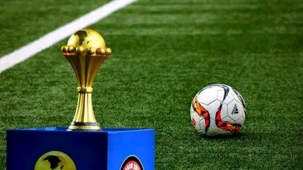 “الكاف” يعلن عن الدول المرشحة لاستضافة كأس إفريقيا 2025