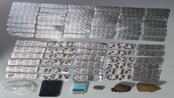 بكمية ضخمة من الكوكايين والأقراص المهلوسة.. توقيف مروج مخدرات ضواحي مكناس