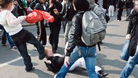 عنف أعمى يقتلع الكرامة حين يُستهدف مدير مدرسة في جسده ورسالته