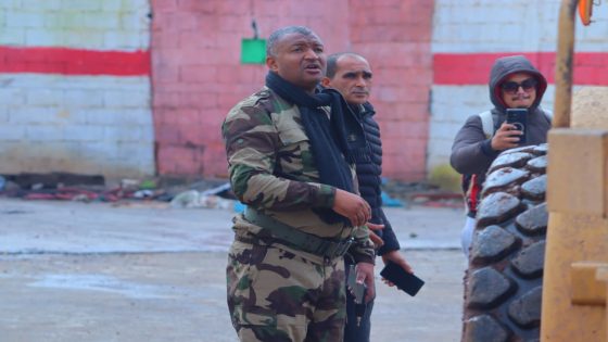 المحمدية..خالد فخار قائد قيادة سيدي موسى المجدوب يقود المرحلة الثانية من عملية هدم ويزيل 20 مستودعا عشوائيا وسط ترحيب حار من طرف المواطنين