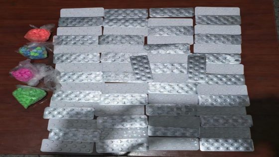 مكناس.. إسقاط مروج خطير وبحوزته أكثر من 1400 قرص مهلوس